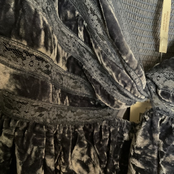 NWT Free People Yours Truly Velvet Peplum Top in Wild Moon - Picture 5 of 7